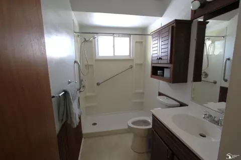 Bath - 511 John Rolfe, Monroe, MI 48162 photo 1 of 1