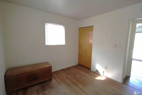Bedroom - 511 John Rolfe, Monroe, MI 48162 photo 4 of 5