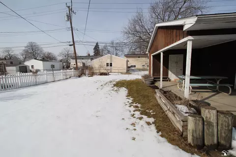 Exterior - 511 John Rolfe, Monroe, MI 48162 photo 3 of 4