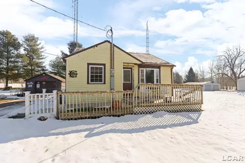 1785 N Rollin, Hudson, MI 49247