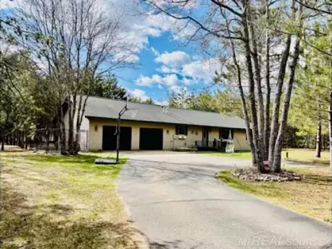 108 S Bauman, Grayling, MI 49738