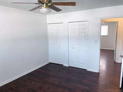 Bedroom - 26405 Eureka, Warren, MI 48091 photo 1 of 5
