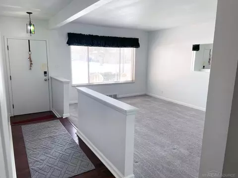 Living - 26405 Eureka, Warren, MI 48091 photo 1 of 7