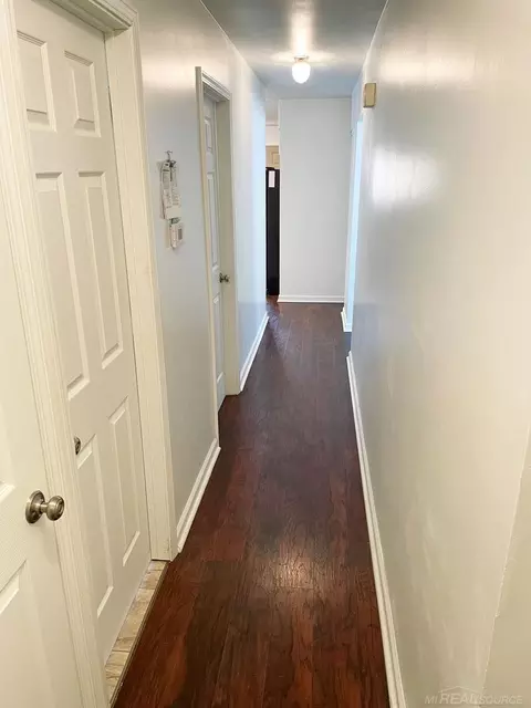 Entry Way - 26405 Eureka, Warren, MI 48091 photo 2 of 2