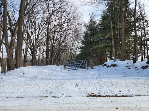 33 S Acres S Peoples, Fenwick, MI 48834