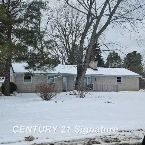 8981 Highland, Freeland, MI 48623