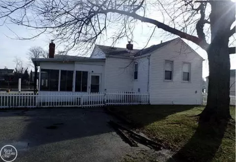 29756 N N Riv, Harrison Township, MI 48045