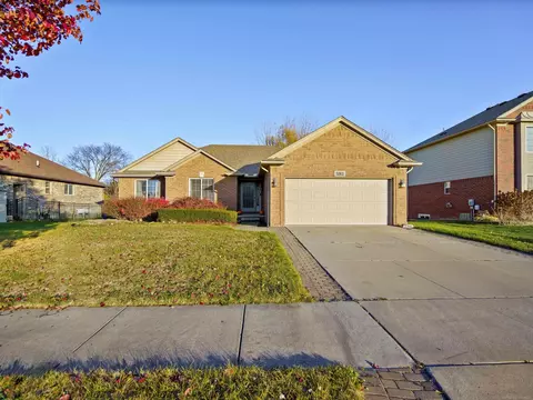 52802 Delena, Macomb, MI 48042 photo 4