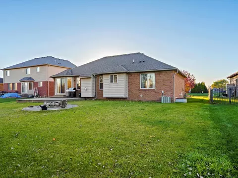52802 Delena, Macomb, MI 48042 photo 48