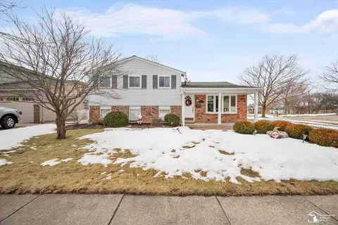 381 Armitage, Monroe, MI 48162