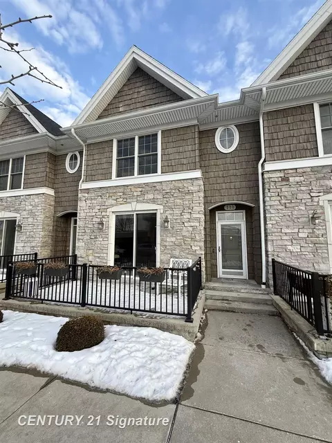 406 N Hamilton #111, Saginaw, MI 48602