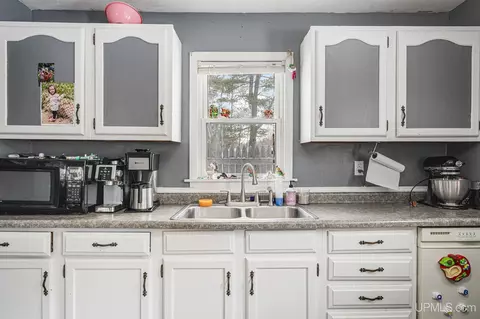 Kitchen - 125 Helen, Ishpeming, MI 49849 photo 2 of 2