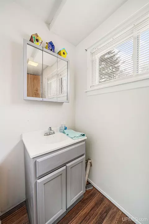 Bath - 125 Helen, Ishpeming, MI 49849 photo 1 of 3