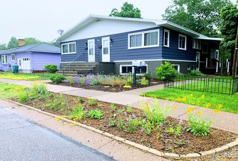 402406 N Sixth, Marquette, MI 49855