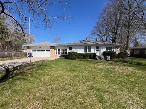 Exterior - 287 E Oak, Harrison, MI 48625 photo 6 of 10