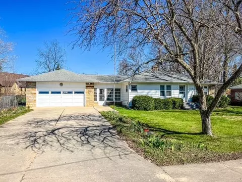 Exterior - 287 E Oak, Harrison, MI 48625 photo 4 of 10