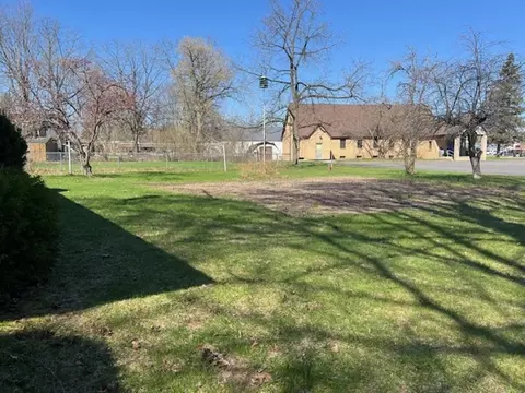 Exterior - 287 E Oak, Harrison, MI 48625 photo 10 of 10