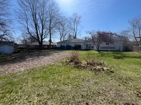 Exterior - 287 E Oak, Harrison, MI 48625 photo 8 of 10