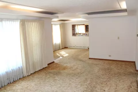 Living - 287 E Oak, Harrison, MI 48625 photo 6 of 6