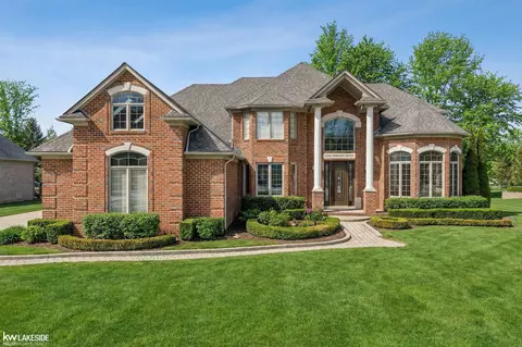 52847 Tuscany, Utica, MI 48315