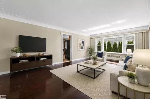 Living - 114 Interlochen, Algonac, MI 48001 photo 1 of 3