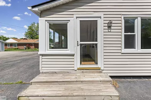 Exterior - 114 Interlochen, Algonac, MI 48001 photo 5 of 9