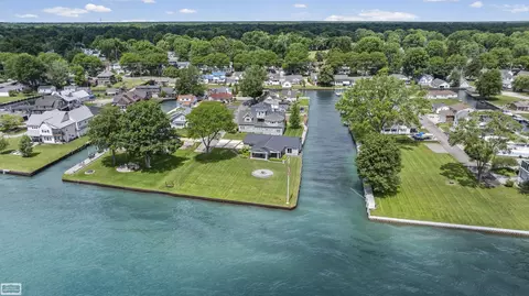 View/Area - 114 Interlochen, Algonac, MI 48001 photo 1 of 17