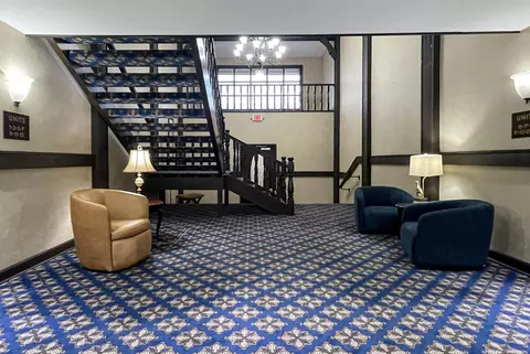 1750 Vernier # 10, Grosse Pointe Woods, MI 48236 photo 6