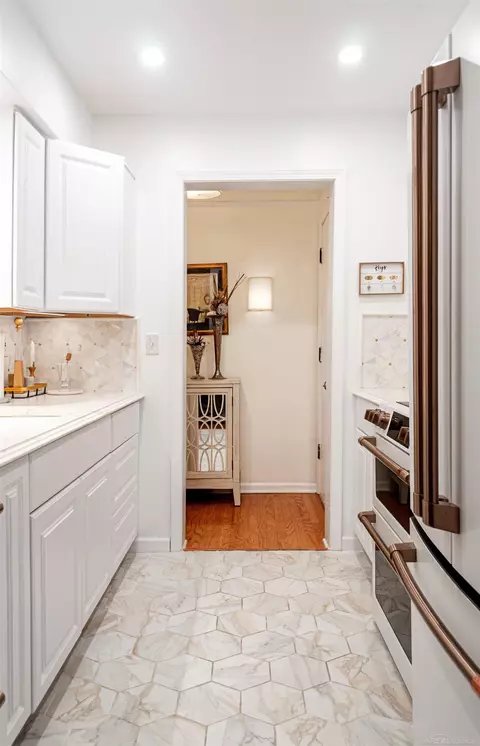 1750 Vernier # 10, Grosse Pointe Woods, MI 48236 photo 13