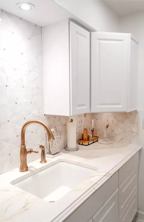 1750 Vernier # 10, Grosse Pointe Woods, MI 48236 photo 12
