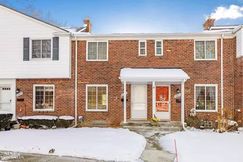 22849 Lakeshore, Saint Clair Shores, MI 48080