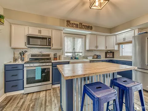 Kitchen - 336 E Chicago, Britton, MI 49229 photo 2 of 4