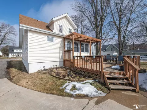 Exterior - 336 E Chicago, Britton, MI 49229 photo 4 of 6