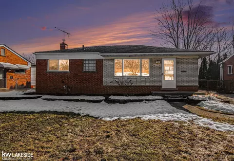 11806 Hovey, Warren, MI 48089
