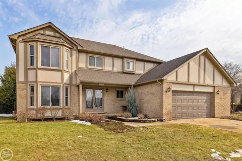 52204 Antler, Macomb, MI 48042