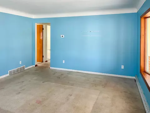 Living - 200 Boman, Flushing, MI 48433 photo 3 of 4