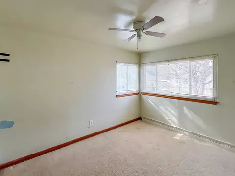Bedroom - 200 Boman, Flushing, MI 48433 photo 2 of 3