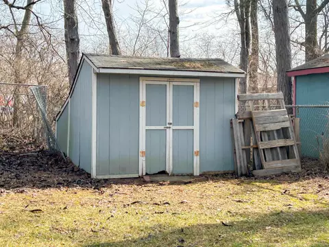 Exterior - 200 Boman, Flushing, MI 48433 photo 5 of 7