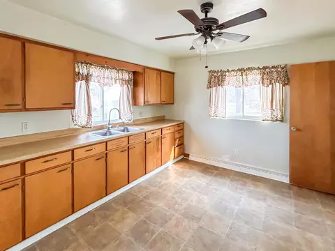 Kitchen - 200 Boman, Flushing, MI 48433 photo 1 of 2