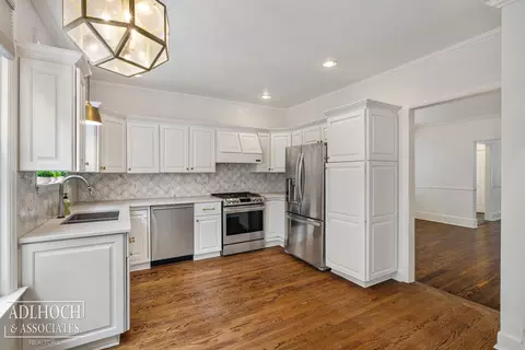 Kitchen - 345 Roosevelt, Grosse Pointe, MI 48230 photo 2 of 6
