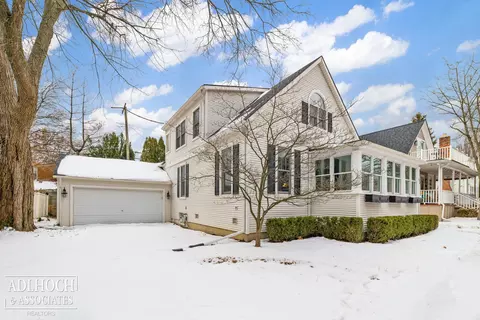 345 Roosevelt, Grosse Pointe, MI 48230