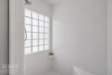 Bath - 345 Roosevelt, Grosse Pointe, MI 48230 photo 5 of 5