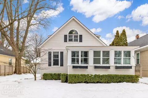 Exterior - 345 Roosevelt, Grosse Pointe, MI 48230 photo 2 of 8