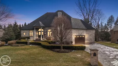 5748 Brookside, Washington Township, MI 48094