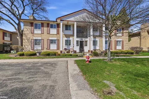 29225 Hayes #11, Warren, MI 48088