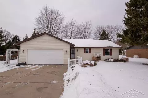 1457 N Wagner, Essexville, MI 48732
