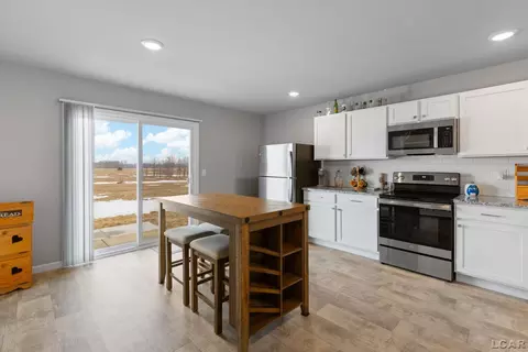 Kitchen - 3324 Sutton, Adrian, MI 49221 photo 2 of 6