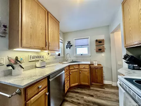 Kitchen - 2115 Deer Lk, Ishpeming, MI 49849 photo 2 of 5