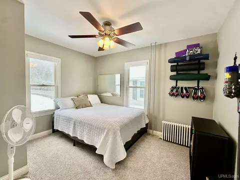 Bedroom - 2115 Deer Lk, Ishpeming, MI 49849 photo 2 of 6