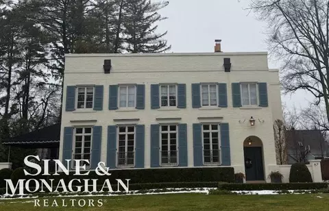 87 Lewiston, Grosse Pointe Farms, MI 48236